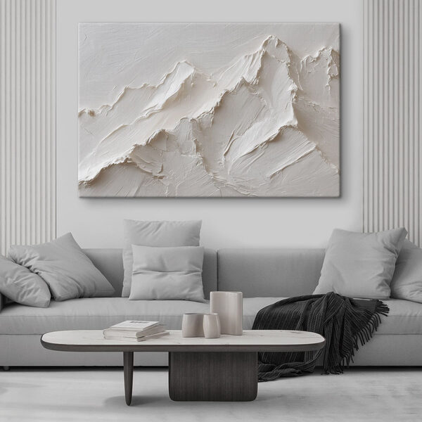 Tableaux Une montagne blanche recouverte de quelques couches de neige